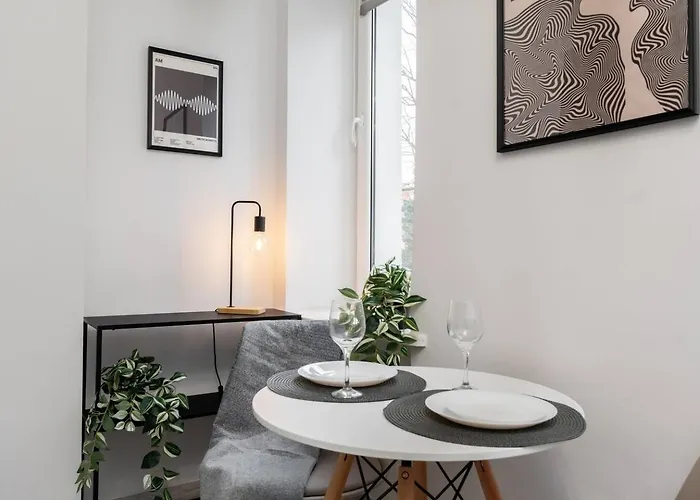 Daisy Stary Mokotow Apartment