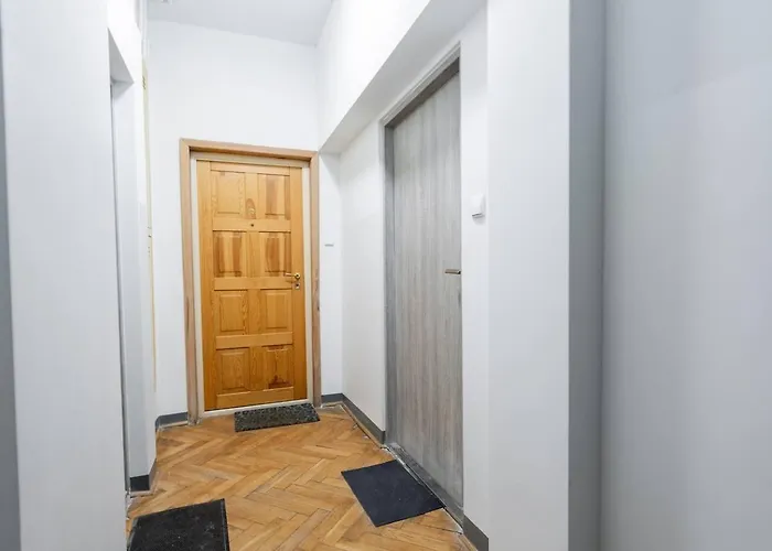 Daisy Stary Mokotow Apartment *